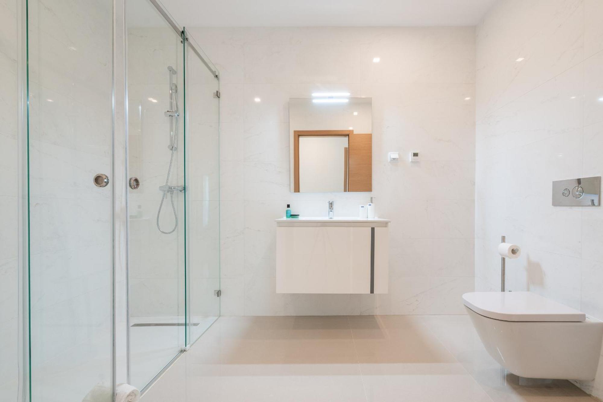 Apartment Marina View 4 With Pool By Homing Lagos