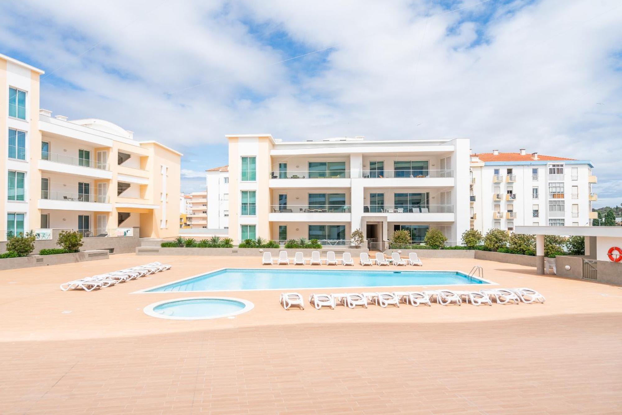 Marina View 4 With Pool By Homing *